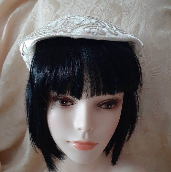 Vintage Accessories - ❌️SOLD/Other Online Site Ivory Satin Bridal Vintage Hat